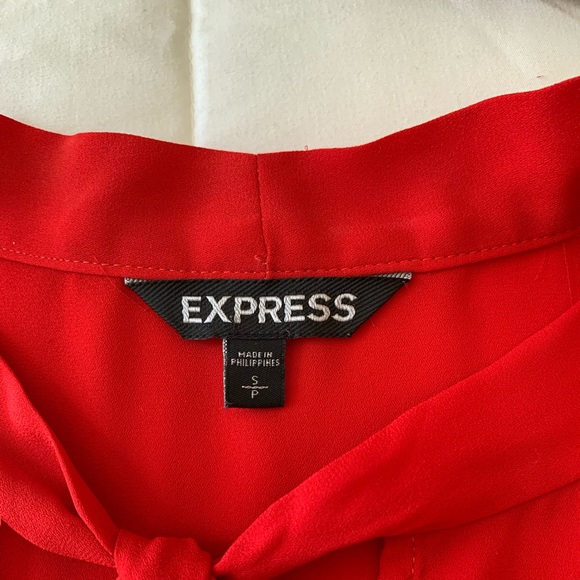 Express Blouse - Picture 2 of 5